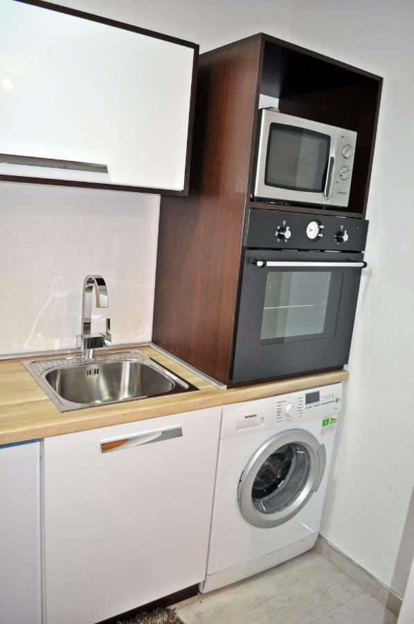 Apartman Dina Tuzla Exterior foto